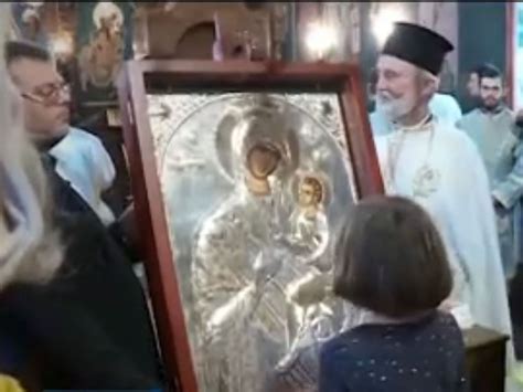 Успение Богородично е, патриархът на служба в Троянския манастир