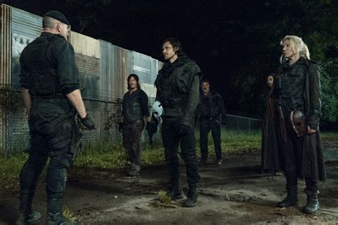 11x06 ~ On The Inside ~ Brandon Leah Pope And Daryl The Walking Dead Photo 44112648 Fanpop