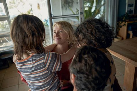 Penguin Bloom Prima Clip E Foto Dal Film Con Naomi Watts Ed Andrew