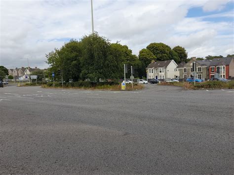 New signals set to improve traffic flow at busy town centre junction