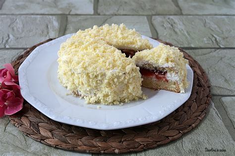 Torta Soffice Con Panna E Marmellata Divertirsi In Cucina