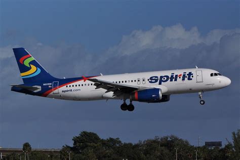 Spirit Airbus A320 232 N609NK Th Crocoll Flickr