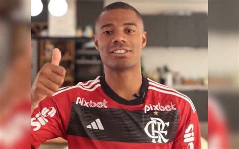 Novo Refor O Do Flamengo De La Cruz Tem Timos N Meros Por River E