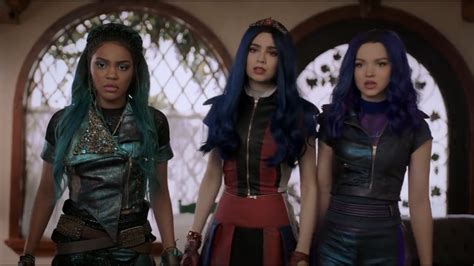 Mal Evie And Uma Disney Descendants Decendants Disney Descendants 3