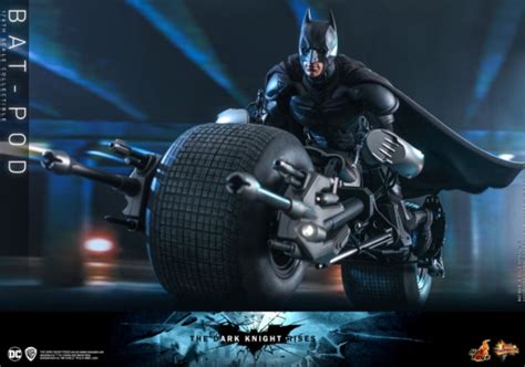 Bat Pod The Dark Knight MMS591 Hot Toys TOYz Mô hình cao cấp mô hình chính hãng