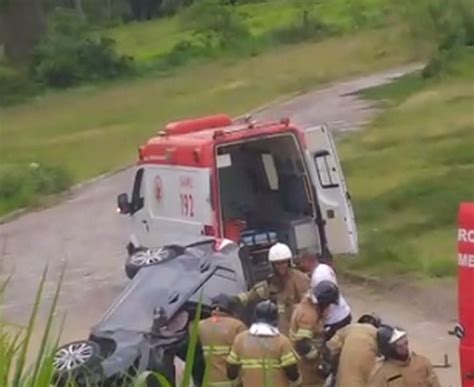 Homem Morre E Outro Fica Ferido Em Acidente Entre Dois Carros Em Barra