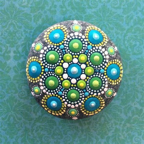 Jewel Drop Mandala Painted Stone Etsy France Peinture Sur Pierre