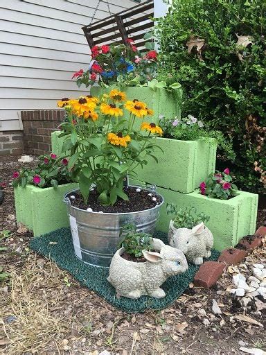 25 Innovative Cinder Block Landscaping Ideas Easily Recreate