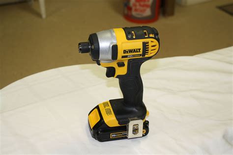 Dewalt Dcf Cordless Impact Driver Review The Construction Academy