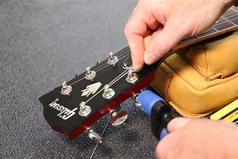 How To Change The Strings Of An Harmony Electric Guitar Flash Sales