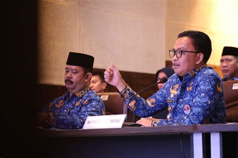 Permudah Adminduk Pasutri Baru Ilham Azikin Presentasi Inovasi