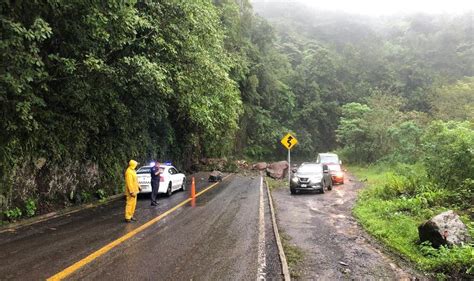 Reportan Varios Derrumbes En Carreteras De Hidalgo Sierra Y Otom