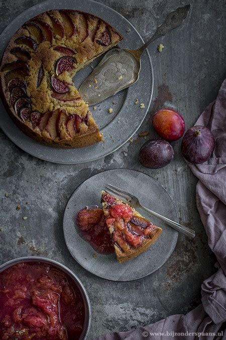 Cake Met Pruimen En Vijgen Bijzonder Spaans