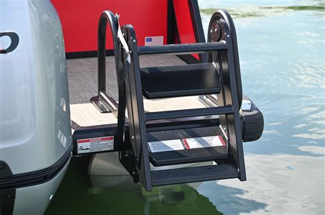 Lago Z Sneak Peek Viaggio Pontoons