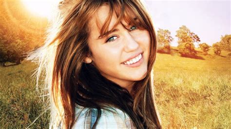 This Is What The Cast Of Hannah Montana Look Like Now