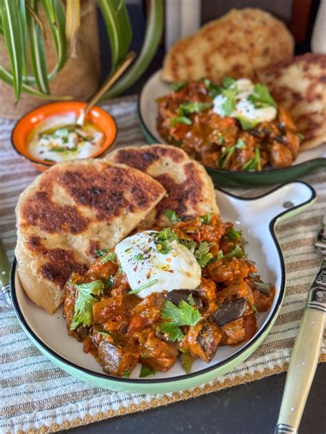 Vegetarische Aubergine Curry Stoof Familie Over De Kook