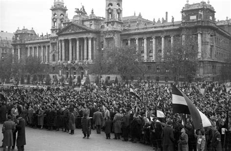 23 10 1956 Der Ungarische Volksaufstand Beginnt Demokratiegeschichten