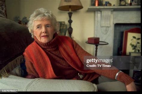 Daphne Du Maurier Photos And Premium High Res Pictures Getty Images