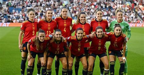 Spain women's team apologise for haka video : r/soccer