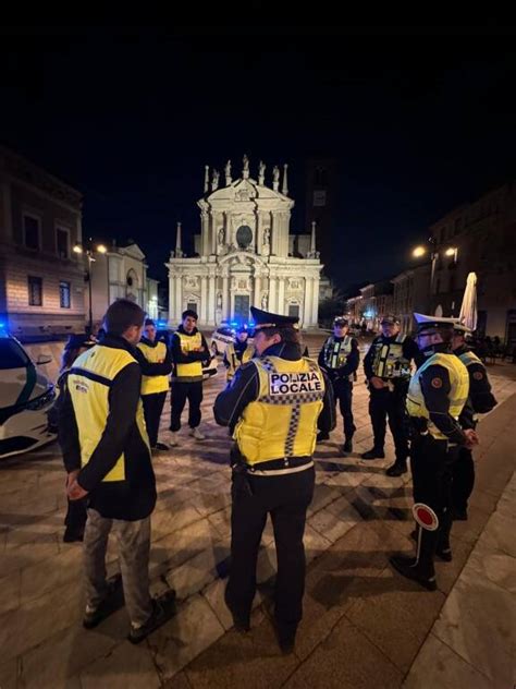 Giovani Sul Campo Al Fianco Della Polizia Locale Di Busto Arsizio