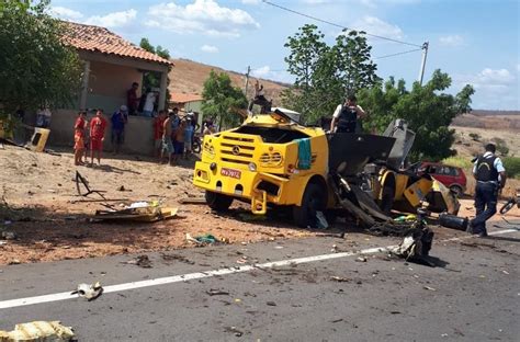 Bando Explode Carro Forte Em Saboeiro No Interior Do Cear Revista