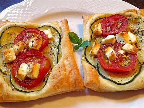 Bl Tterteig Mit Tomate Zucchini Und Feta Rezept Mit Bild Chefkoch De