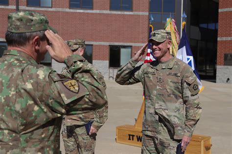 Romanian Senior Leader Visits Victory Corps Honors Troops Article The United States Army