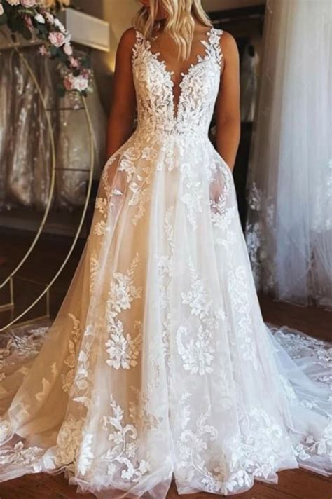 Sexy Ivory Deep V Neck Wedding Gown Sleeveless Appliqued Bridal Dress