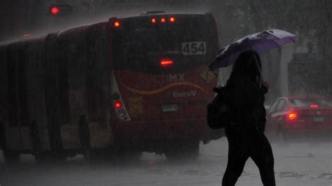 Se Registran Fuertes Lluvias Durante La Madrugada En La CDMX Maneje