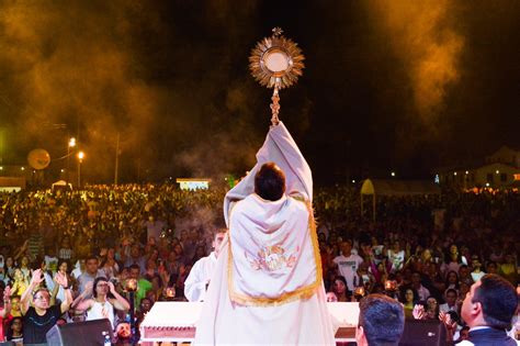 Comunidade Cat Lica Shalom Realiza R Veillon Da Paz Comunidade