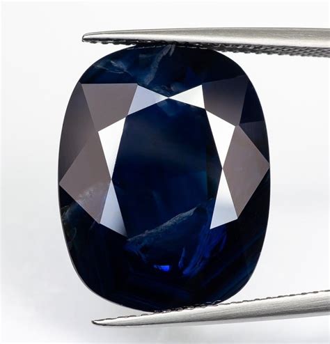 No Reserve Deep Blue Sapphire Ct Catawiki