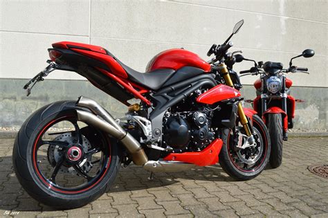 Umgebautes Motorrad Triumph Speed Triple Von Triumph Chemnitz