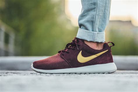 Nike Roshe Suede Mahogany - Sneaker Bar Detroit