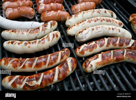 Gebratene Wurst Wurst Grill St. Gallen Würste gebraten Würstchen OLMA ...