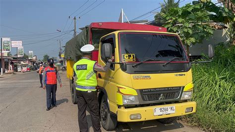 Dishub Gelar Operasi Penertiban Angkutan Barang