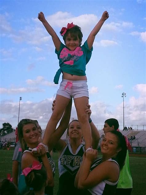 Addison With The Sfhs Cheerleaders Cheerleading Style Fashion