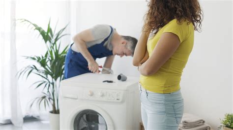 Scenarios When Homeowners Can Call Home Warranty Service