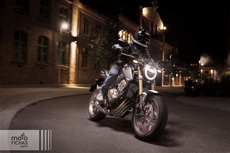 Comparativa Honda CB650R 2019 2020 Yamaha MT 07 2018 2020