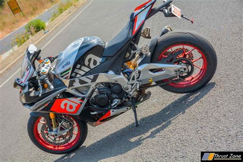 We Rode Aprilia Rsv And Mt Back To Back And Came Back Enlightened Best Sport Vs Naked