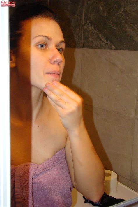 Busty Amateur Denise Gold Shows Off Her Big Tits Her Shaved Pussy CoedCherry