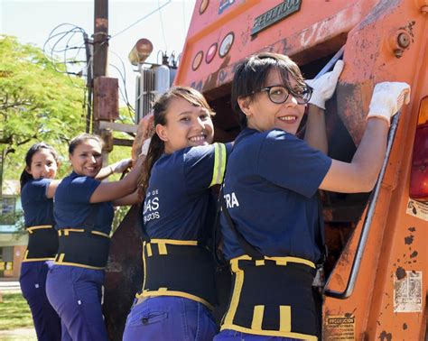 Buscan Que Las Mujeres Tomen Parte En La Recolecci N De Residuos En