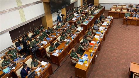 Rapat Komisi I Tertutup Andika Perkasa Dan Dudung Duduk Dipisahkan