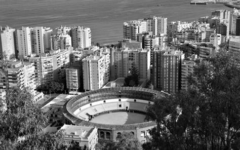 Plaza De Toros La Malagueta Fotograf A Monocrom Tica Foto Premium