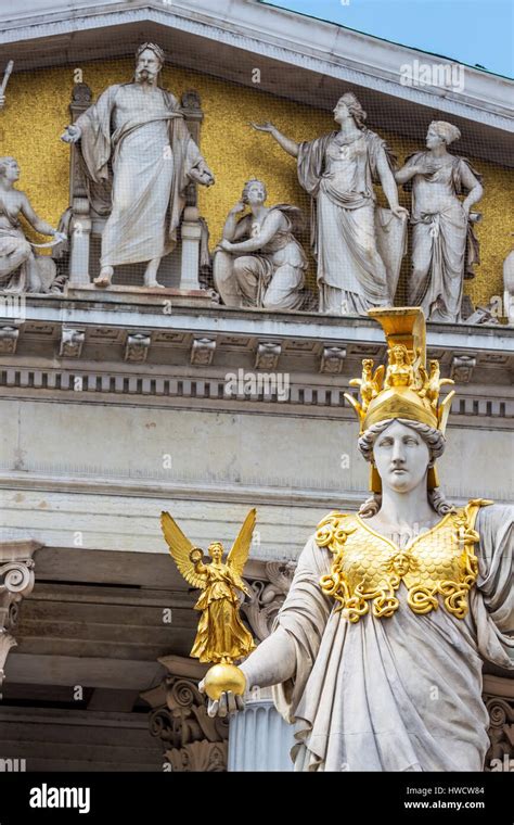 Das Parlament In Wien Sterreich Sitz Der Regierung Statue Pallas