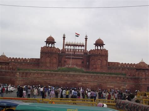 Red Fort It Attracts Lots Of Crowds And Selfies To Be The Next