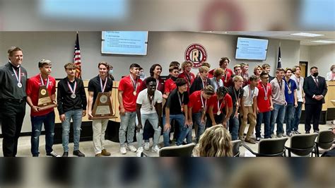 Rockwall Isd Board Members Take Oath Of Office Graduation Ceremonies