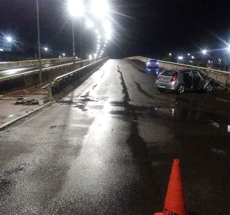 Motorista Morre Ao Bater Ve Culo Em Mureta De Viaduto No Distrito