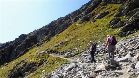 Pfannenstiel Wanderblog Zu Den J Riseen Am Fl Elapass Gr