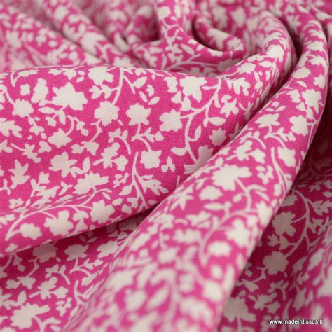 Popeline De Viscose Motif Petites Fleurs Fond Rose