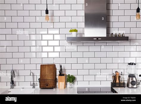 25 Best Kitchen Backsplash Ideas - Tile Designs for Kitchen: White ...